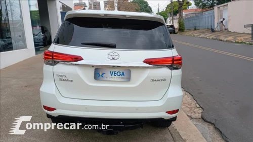 HILUX SW4 2.8 SRX Diamond 4X4 7 Lugares 16V Turbo Intercoole