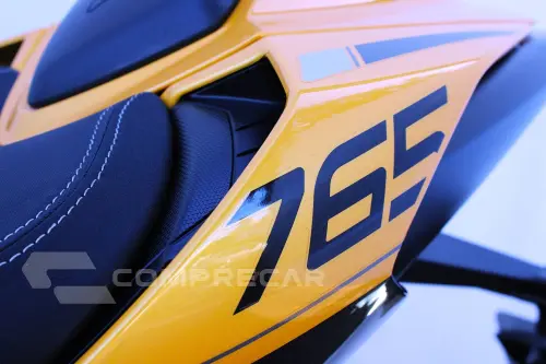 TRIUMPH STREET TRIPLE RS ABS