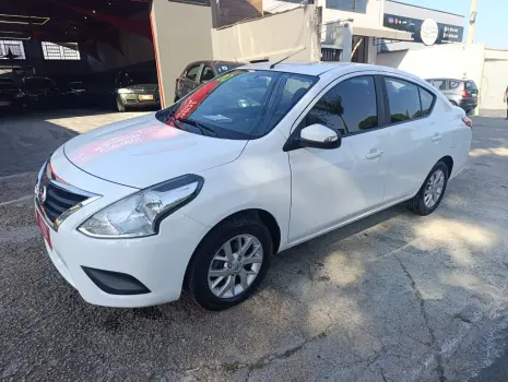 NISSAN VERSA 1.6 16V SV 4 portas