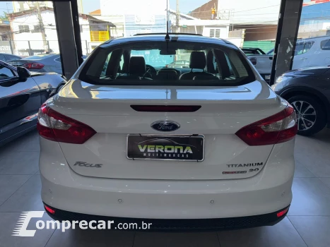 FOCUS 2.0 Titanium Plus Sedan 16V