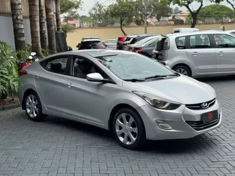 Hyundai ELANTRA 1.8 GLS 16V 4 portas