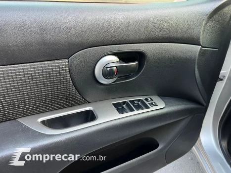 LIVINA 1.6 S 16V