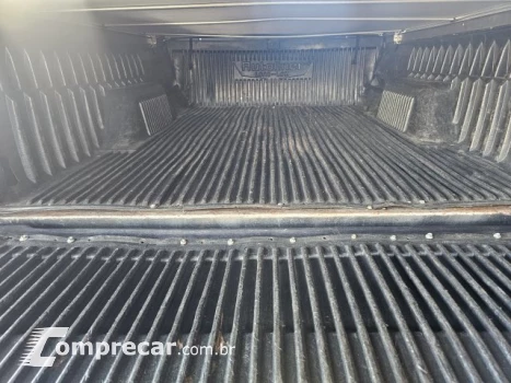 F-250 - 4.2 XLT 4X2 CS TURBO INTERCOOLER 2P MANUAL