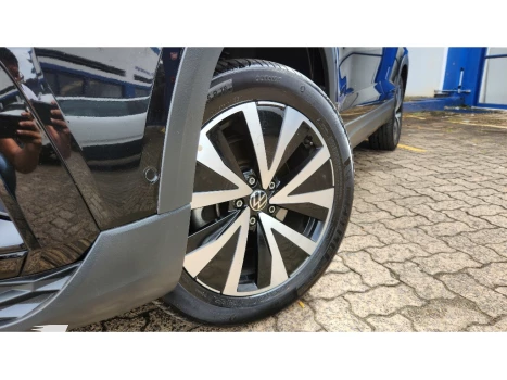 TAOS 1.4 250 TSI TOTAL FLEX HIGHLINE AUTOMÁTICO
