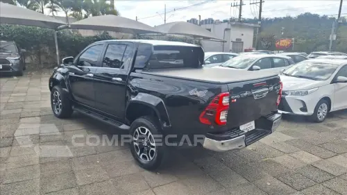HILUX 2.8 D-4D TURBO DIESEL CD SRX PLUS 4X4 AUTOM