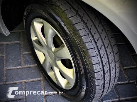 CLIO 1.0 Expression 16V