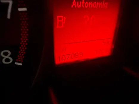 VOYAGE 1.0/1.0 City Mi Total Flex 8V 4p