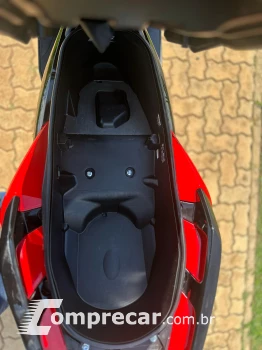 XMAX 250