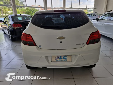 Onix Hatch 1.4 4P FLEX LT