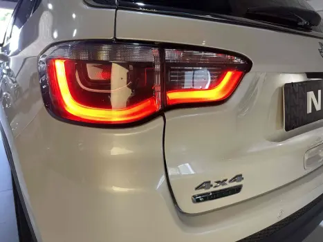 COMPASS 2.0 16V DIESEL LIMITED 4X4 AUTOMÁTICO