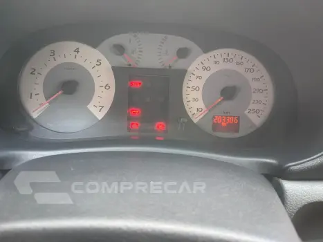 CLIO 1.0 Expression 8V