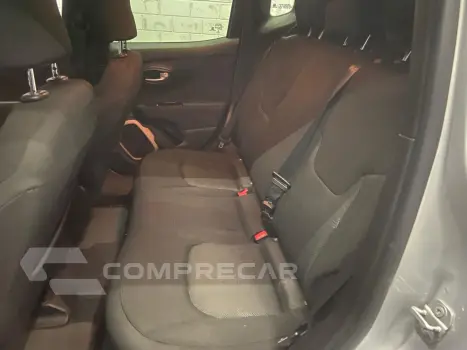 Renegade 1.8 16V Flex Sport 4P Automático