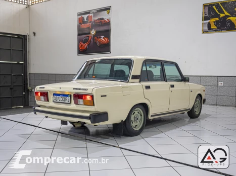 LAIKA 1.6 Sedan 8V