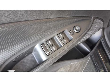ONIX 1.0 TURBO FLEX PLUS LTZ AUTOMÁTICO