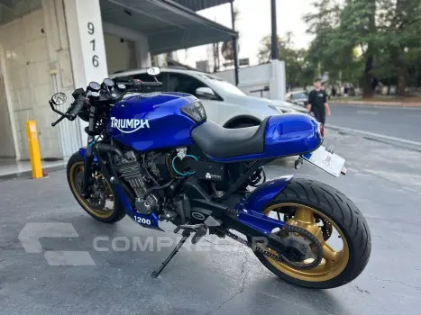 Trophy 1200