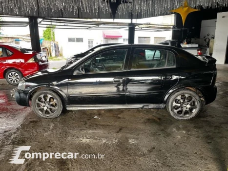 ASTRA HATCH - 2.0 MPFI ADVANTAGE 8V 4P MANUAL