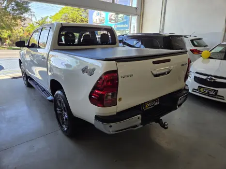 HILUX 2.8 D-4D TURBO DIESEL CD SR 4X4 AUTOMÁTICO
