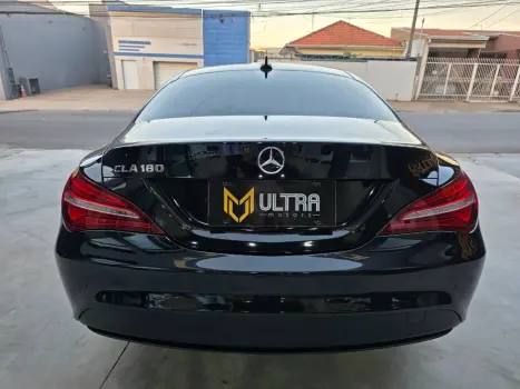 CLA-180 1.6 16V 122cv Aut.