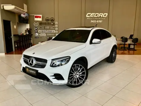 Mercedes-Benz GLC 250 2.0 16V 4P CGI 4MATIC SPORT COUPÉ 9G-TRONIC AUTOMÁTI 4 portas