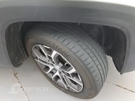 RENEGADE 1.3 T270 TURBO FLEX LONGITUDE AT6