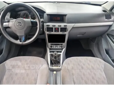 VECTRA 2.0 MPFI ELEGANCE 8V FLEX 4P MANUAL