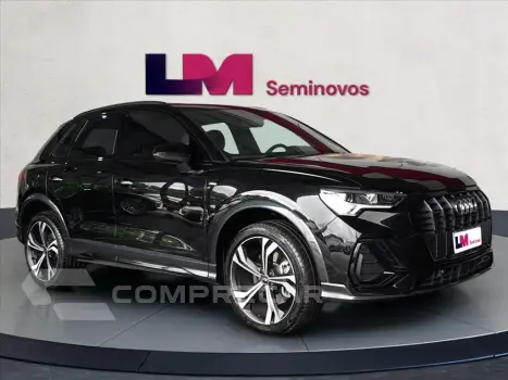 Audi Q3 2.0 40 TFSI GASOLINA PERFORMANCE BLACK QUATTRO 4 portas