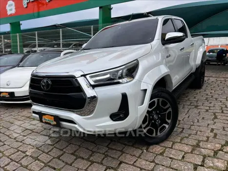 Toyota HILUX 2.8 D-4d Turbo CD SRX Plus 4X4 4 portas