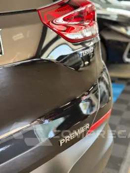 TRACKER 1.2 Turbo Premier