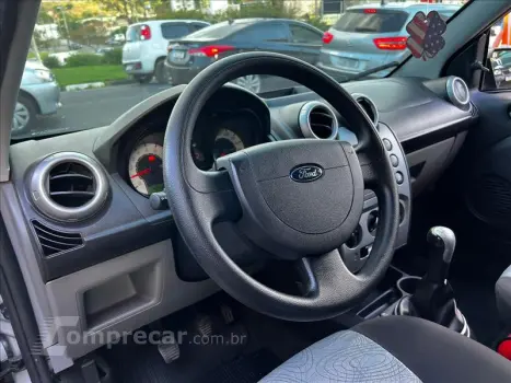 FIESTA 1.6 MPI Class Sedan 8V