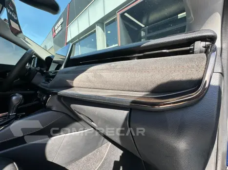 COMMANDER 1.3 T270 Turbo Limited