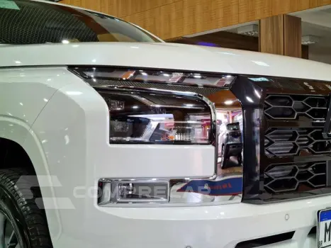 TRITON HPE-S 2.4 CD 4x4 TB DIESEL AUT.