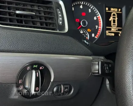 JETTA Highline 2.0 TSI 16V 4p Tiptronic