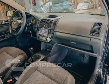 POLO SEDAN 1.6 MI Comfortline 8V