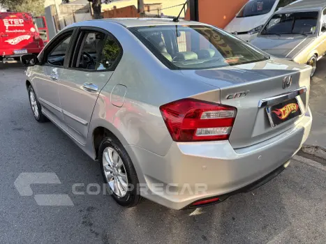 CITY 1.5 LX Sedan 16V