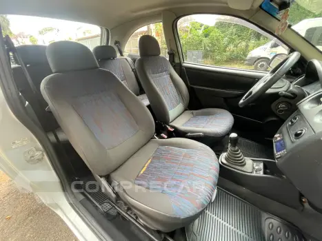 CELTA 1.0 MPFI Life 8V