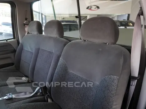 F-250 4.2 XLT 4X2 CS TURBO DIESEL 2P MANUAL