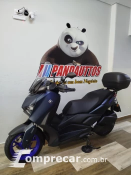 XMax 250 Connected