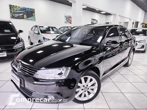 Volkswagen JETTA 2.0 COMFORTLINE FLEX 4P AUT 4 portas