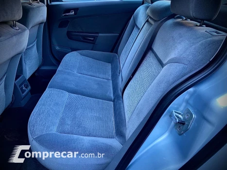 VECTRA 2.0 MPFI Elegance 8V