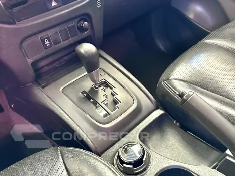 L200 TRITON 2.4 16V TURBO DIESEL OUTDOOR GLS CD 4X4 AUTOMÁTI