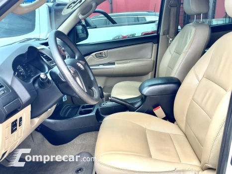 HILUX SW4 2.7 SR 7 LUGARES 4X2 16V FLEX 4P AUTOMÁTICO