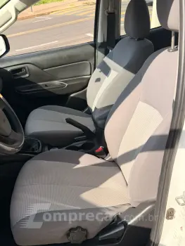 L200 TRITON 2.4 16V Turbo Sport GL CD 4X4