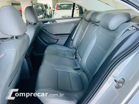JETTA 2.0 COMFORTLINE 120CV FLEX 4P TIPTRONIC