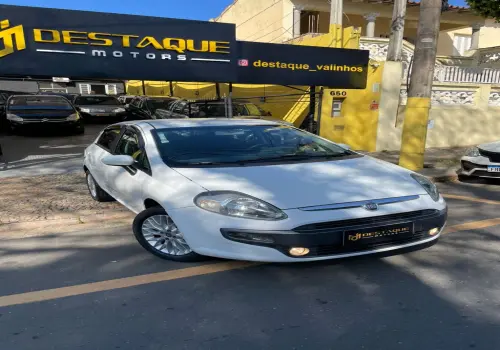 Fiat Punto ESSENCE 1.6 Flex 16V 5p 4 portas