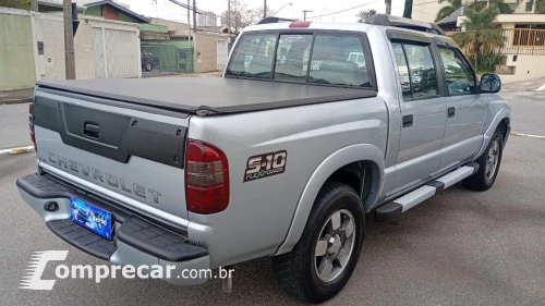 S10 2.4 MPFI Executive 4X2 CD 8V