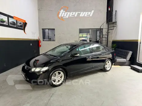 Honda CIVIC 1.8 EXS 16V 4 portas