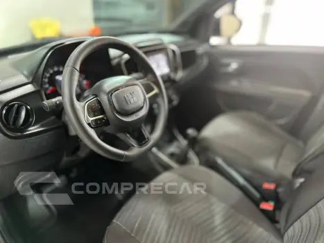 Strada 1.3 4P FIREFLY FLEX VOLCANO CABINE DUPLA