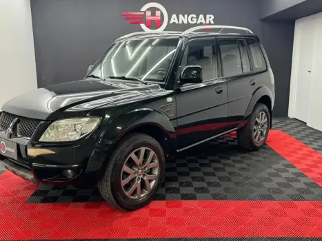 Mitsubishi PAJERO TR4 2.0 4X2 16V 140CV AUTOMÁTICO 4 portas