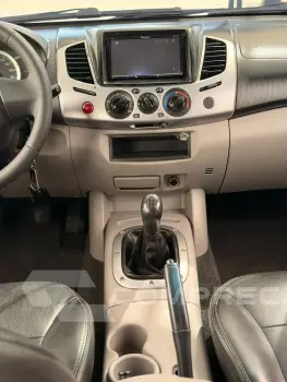 L200 TRITON 2.4 HLS 4X2 CD 16V