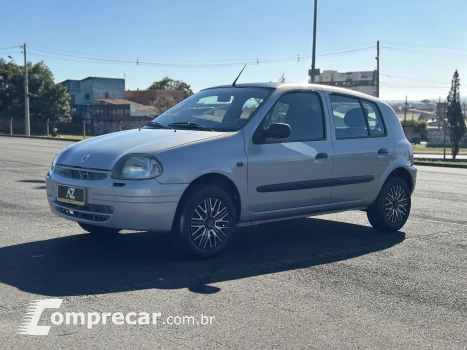 Renault CLIO 1.6 RN 8V 4 portas